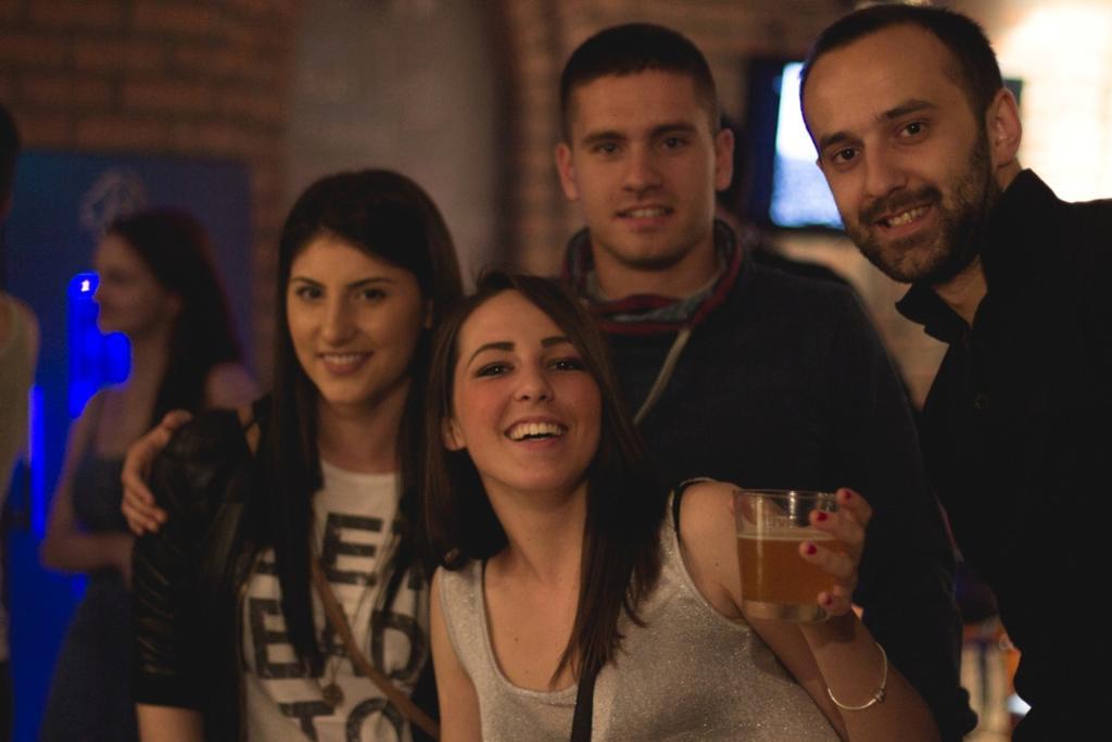 Hostel Bed N Beer Belgrád Kültér fotó